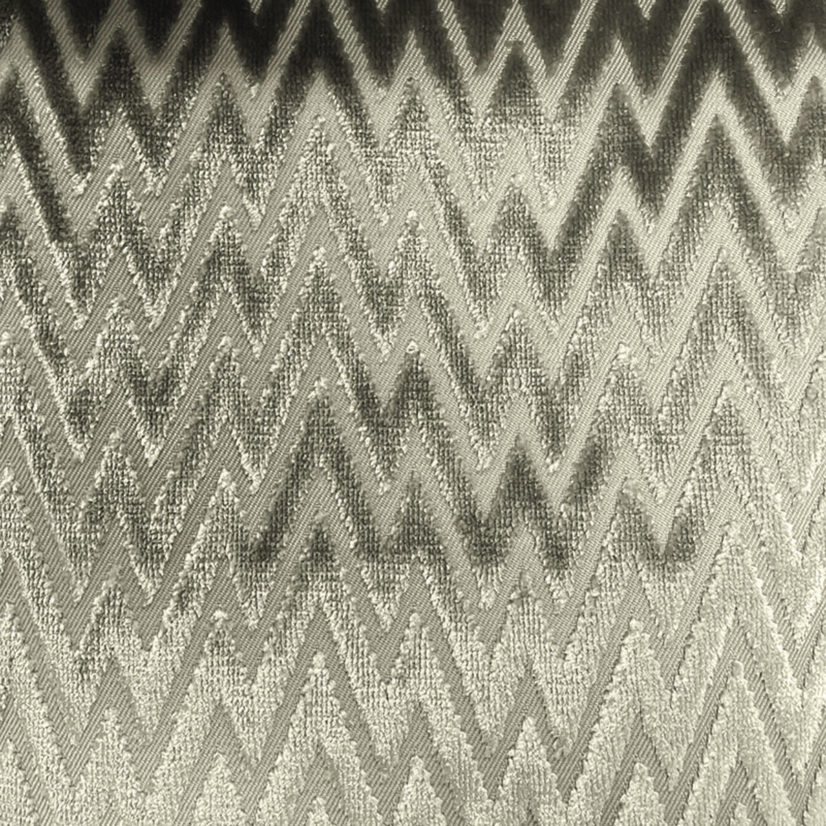 Raffles Zig Zag 1